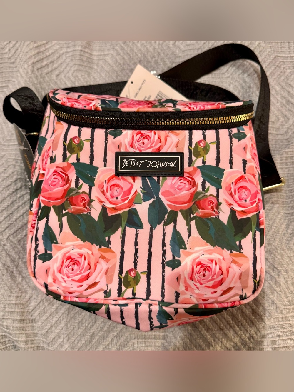 Betsey Johnson Insulated Lunch Tote w/ Strap - Handbag Tote - Pink Roses New NWT